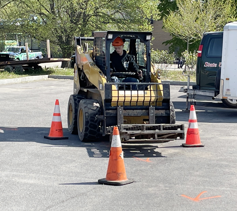 Skidsteer Operation - Dylan Barber and Jesse Jones 1 copy